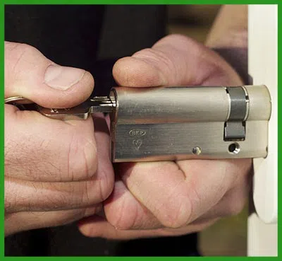 Miami Beach Locksmith Service Miami Beach, FL 305-506-2913